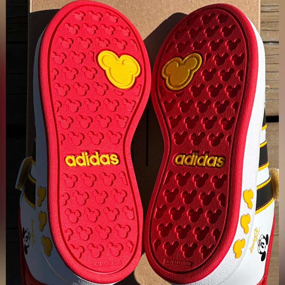 Adidas Grand Court + Mickey Mouse Kids Sneakers 12K 1.5Y White Red Youth GS NEW